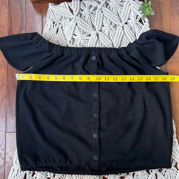 Madewell | Off the Shoulder Top - Picture 3 of 7